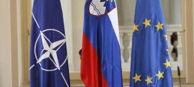 - protokol - zastava - NATO - slovenska - evropska - EU//FOTO: Tomaž Skale