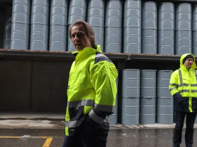 Kostak dobil zeleno luč za prevzem Kemisa. Bi se &scaron;e lahko zapletlo?