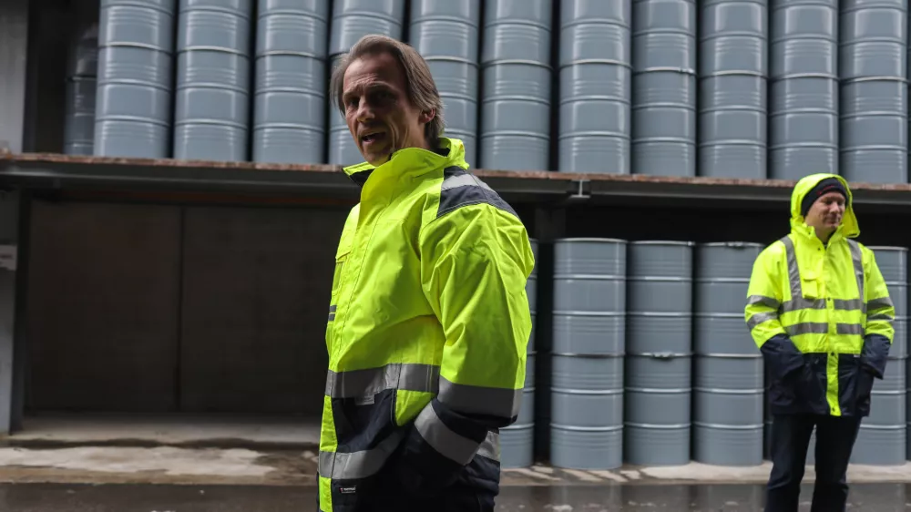 Kostak dobil zeleno luč za prevzem Kemisa. Bi se &scaron;e lahko zapletlo?