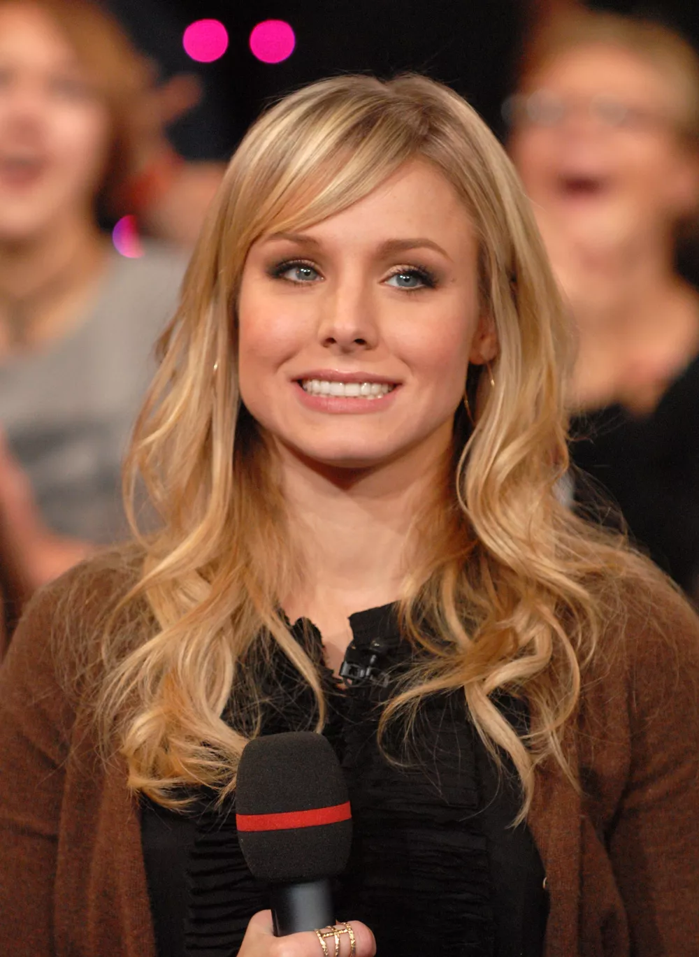 Actress Kristen Bell makes an appearance at MTV's Studios in Times Square for a taping of MTV's "Total Request Live", Monday, Nov. 19, 2007, in New York. The show will air on Wednesday, Nov. 21, 2007. (AP Photo/Peter Kramer)