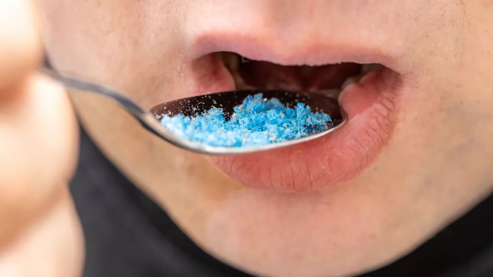 Marsikaj konča v na&scaron;em telesu. / Foto: iStock