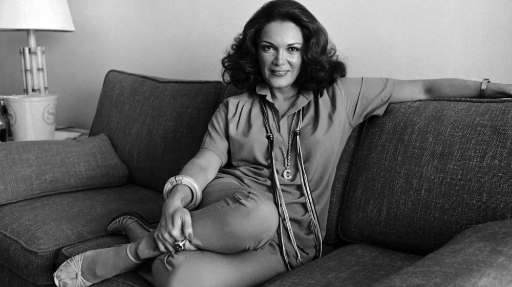 FILE - In this Nov. 27, 1978 file photo, singer Connie Francis poses for a portrait in Los Angeles. (AP Photo/Wally Fong, File)