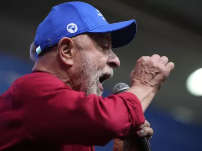 Brazil's President Luiz Inacio Lula da Silva speaks during the opening of the 60th Congress of the National Union of Students, in Goiania, Goias state, Brazil, Thursday, July 17, 2025. (AP Photo/Eraldo Peres) / Foto: Eraldo Peres