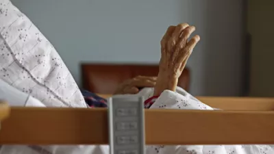 Poslanci pritrdili pravici neozdravljivo bolnih. Kaj sledi?