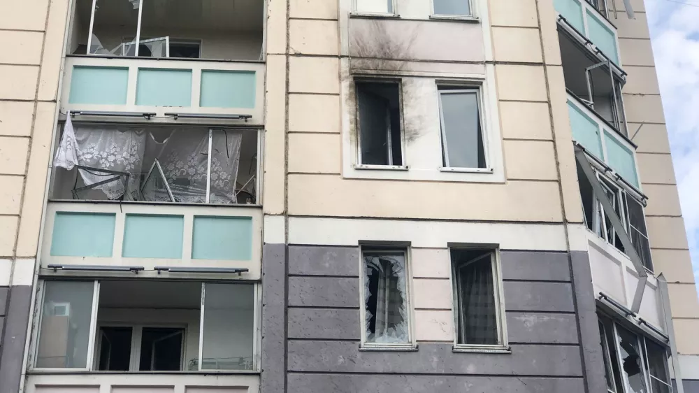 20 July 2025, Russia, Moscow: A view of an apartment building in Zelenograd damaged by drone fragments. Photo: Artush Mkrtchyan/TASS via ZUMA Press/dpa