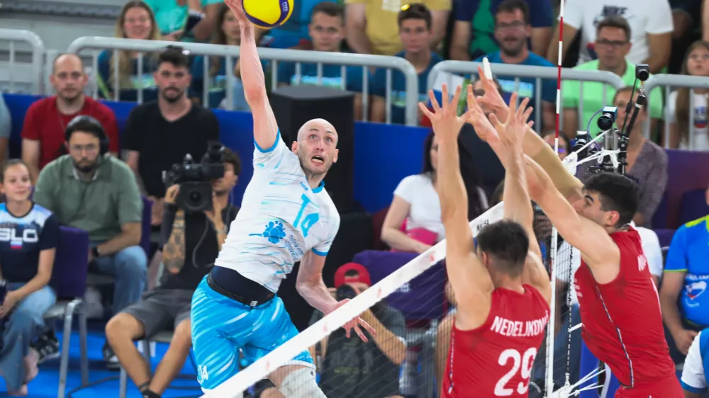 - Žiga &Scaron;tern,- 20.07.2025. - Odbojka Slovenija - Srbija na turnirju Lige narodov v Stožicah.//FOTO: Bojan Velikonja