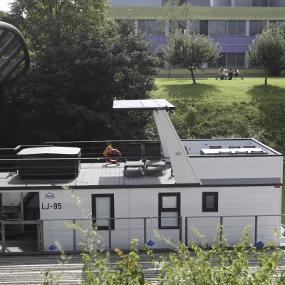 04.09.2023 - Grubarjev kanal - Plavajoča hiškaFoto: Luka Cjuha