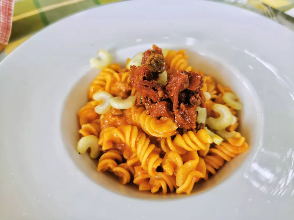 Fusili z račko, Gostilna Kor&scaron;ič