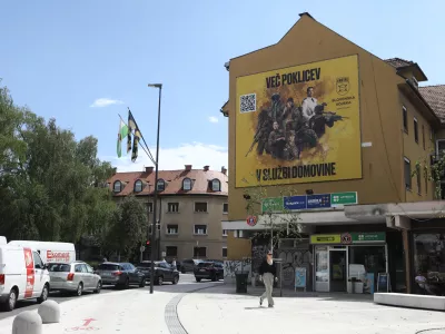 22.07.2025 - Reklamni panoji - Jumbo plakati - plakat - Trža&scaron;ka cesta - slovenska vojska - v službi domovineFoto: Luka Cjuha