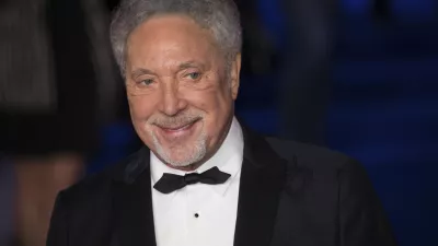 Tom Jones poses for photographers upon arrival at the 'Mary Poppins Returns' premiere in London, Wednesday, Dec. 12, 2018. (Photo by Vianney Le Caer/Invision/AP)