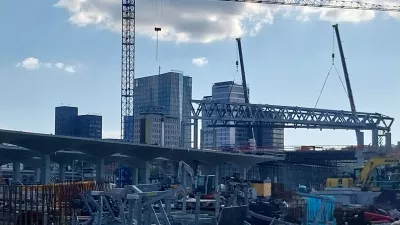 prvi del stre&scaron;ne konstrukcije na novi železni&scaron;ki postaji Ljubljana