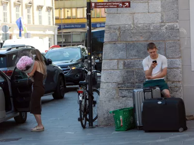 10.07.2025 -simbolična fotografija - turisti, airbnb, kratkotraja oddaja stanovanjFoto: Tomaž Skale