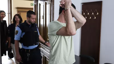 Obtoženi izsiljevalec je raje v priporu, da počiva