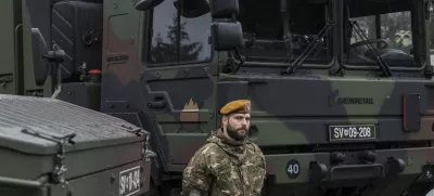 - simbolična fotografija – vojaki SV -- 31.03.2023 – Slovenska vojska (SV) - Vojašnica Ivana Cankarja Vrhnika - obisk predsednice republike v okviru katerega se je seznanila s stanjem pripravljenosti Slovenske vojske v letu 2022, //FOTO: Jaka Gasar