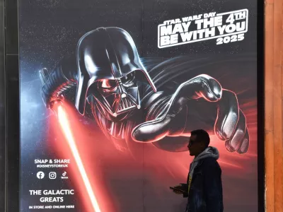Darth Vader je eden najbolj ikoničnih likov na filmskem platnu. Njegova sablja pa tudi.