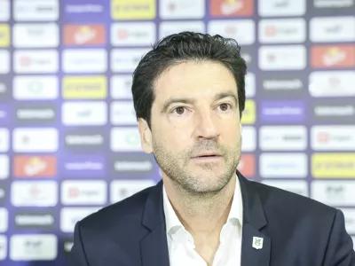 novi trener Jorge Simao- 13.06.2025 - Izredna novinarska konferenca Olimpije pred začetkom priprav na novo tekmovalno sezono. Predstavili so tudi novega trenerja, Portugalca Jorge Simaa//FOTO: Jaka Gasar