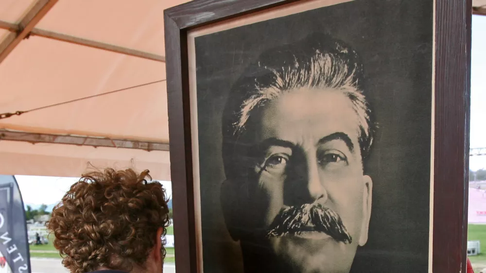 - slika - portret Josif Visarijonovič Stalin - ruski bolj&scaron;evi&scaron;ki revolucionar in drugi voditelj Sovjetske zveze gruzinskega rodu//FOTO: Tomaž Skale