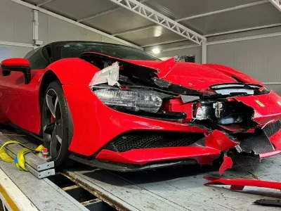 Razbiti ferrari SF90. Foto: Dnevnik