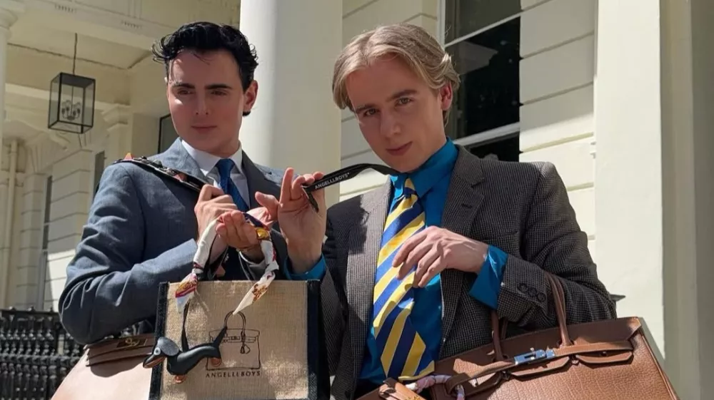 Liam Innes in James Hennessy sta postala prava spletna senzacija in vodilnavplivneža na področju luksuznih torbic. Foto: IG/Angelllboys