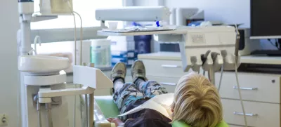 Matic Štajer- 01.09.2016 - simbolična fotografija - Stomatološka klinika UKC v Ljubljani - Center za otroško in preventivno zobozdravstvo (COPZ) - specialistično otroško zobozdravstvo - dentalna medicina - zobna medicina - zobozdravstvo - stomatologija - zob - zobna protetika - zdravstvo -.. //FOTO: Maja Marko