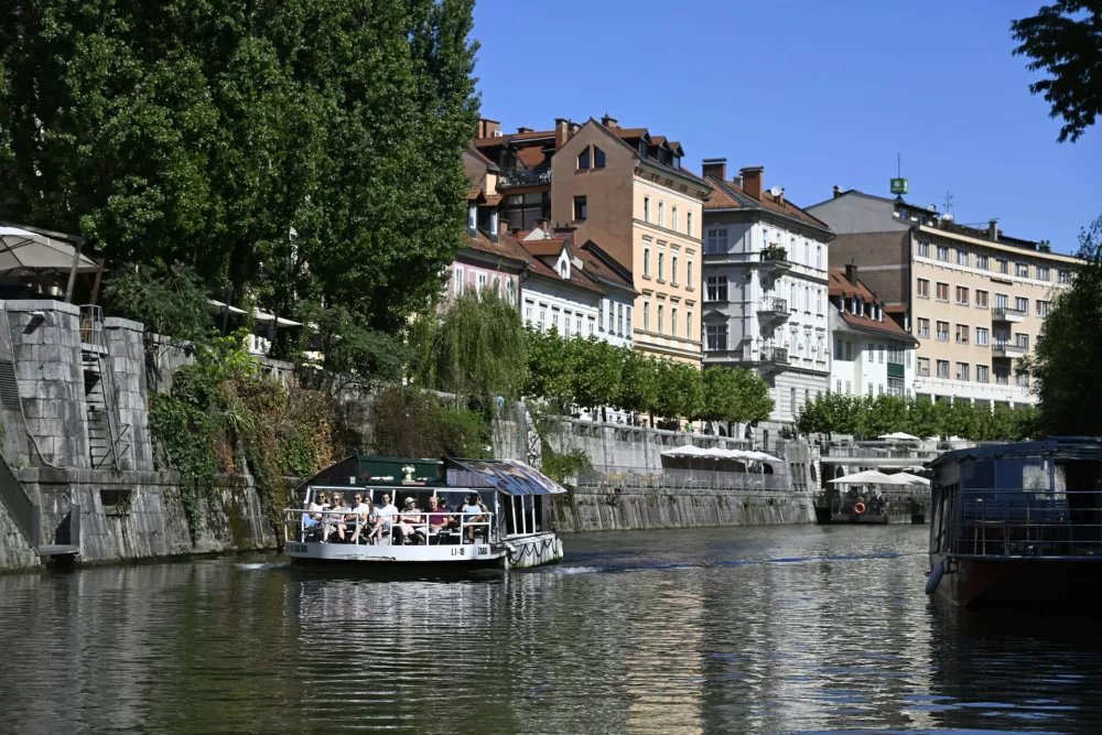 (FOTO) Pogled na Ljubljano z Ljubljanice