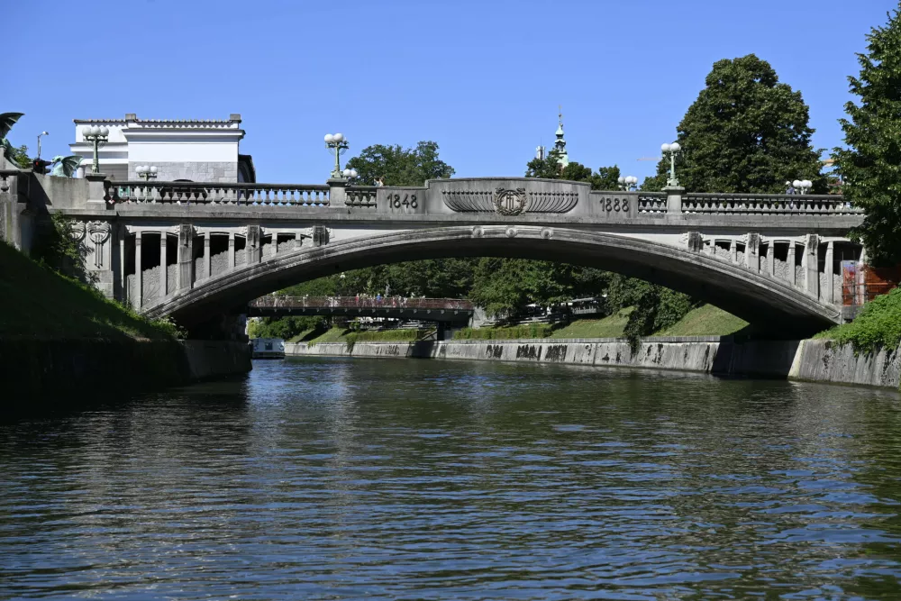 (FOTO) Pogled na Ljubljano z Ljubljanice