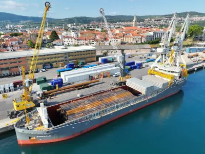 &Scaron;e več odpustkov za prehrupno industrijo