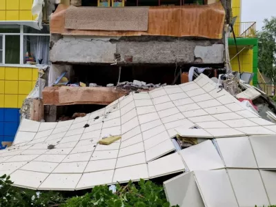A kindergarten damaged by the earthquake is seen in Petropavlovsk-Kamchatsky, Kamchatka Krai, Russia, July 30, 2025. Administration of the Governor of Kamchatka Krai/Handout via REUTERS  THIS IMAGE HAS BEEN SUPPLIED BY A THIRD PARTY. NO RESALES. NO ARCHIVES. MANDATORY CREDIT. REFILE - REMOVING DESCRIPTION OF IMAGE AS A SCREEN GRAB Verified by: Building, road layout, and building exteriors match file and satellite imagery Date confirmed by the corroborating local reports and official statements   TPX IMAGES OF THE DAY