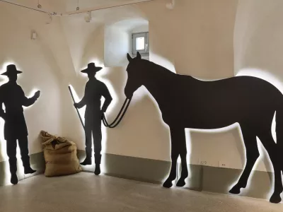 Srednjeve&scaron;ka mitnica v novi preobleki