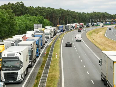 Trucks queue due to the German border controls, on the day temporary controls began on the Polish borders with Germany and Lithuania in an effort to stem, what the government says, is an increasing number of undocumented migrants, near Polish-German border, near Slubice, Poland, July 7, 2025. REUTERS/Lisi Niesner