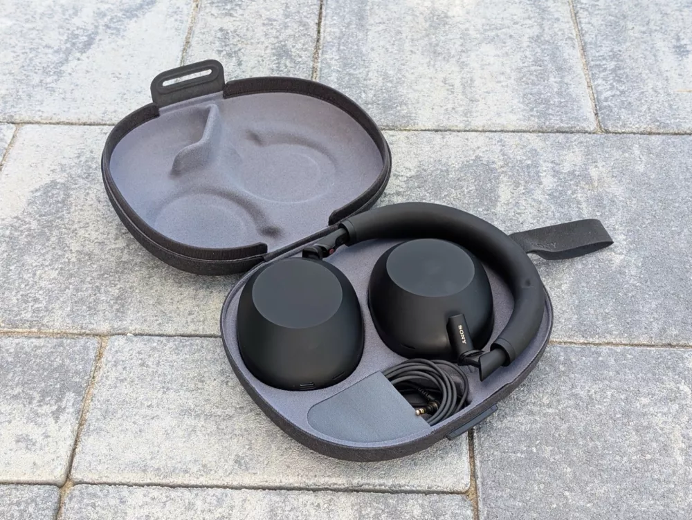 Slu&scaron;alke Sony wh-1000xm6.