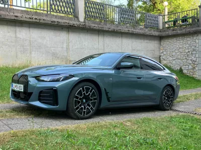 Odličnjak, ki obvlada vse, česar se loti. Stane zajetnih 60.050 evrov