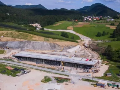 Tretja razvojna os gradbi&scaron;če