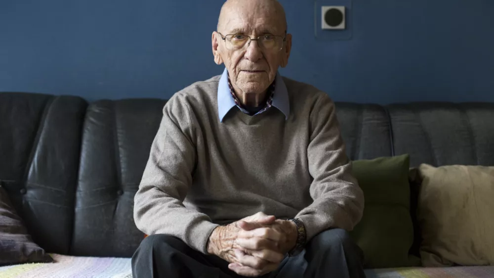 - 10.01.2018 - dr. Zdenko Roter, sociolog - utemeljitelj sociologije religije na Slovenskem in zaslužni profesor Univerze v Ljubljani, svetovalec Staneta Kavčiča in Milana Kučana, avtor knjig Padle maske in Pravi obraz //FOTO: Matjaž Ru&scaron;tOPOMBA: DNEVNIKOV OBJEKTIV - INTERVJU 2018