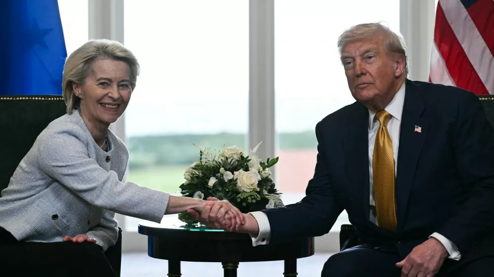 (FILES) US President Donald Trump (R) shakes hands with European Commission President Ursula von der Leyen (L) after agreeing on a trade deal between the two economies following their meeting, in Turnberry south west Scotland on July 27, 2025, on the third day of his visit to the country, since his second tenure as President began. US President Donald Trump ordered the reimposition of tariffs on dozens of trading partners on July 31, 2025 -- his cornerstone strategy for reshaping global trade to benefit the US economy. However in a minor reprieve, the White House said the measures will take effect in a week, not on August 1 as previously expected.,Image: 1027041292, License: Rights-managed, Restrictions:, Model Release: no / Foto: Profimedia