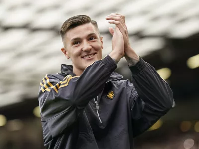 Manchester, England, 9th August 2025. Manchester United, ManU new signing Benjamin Sesko walks on the pitch before the Manchester United vs ACF Fiorentina Pre Season Friendly match at Old Trafford, Manchester. Picture credit should read: / Sportimage EDITORIAL USE ONLY. No use with unauthorised audio, video, data, fixture lists, club/league logos or live services. Online in-match use limited to 120 images, no video emulation. No use in betting, games or single club/league/player publications. SPI_003_AY_MAN_UTD_FIORENTINA SPI-4052-0003,Image: 1028447119, License: Rights-managed, Restrictions:, Model Release: no / Foto: Profimedia