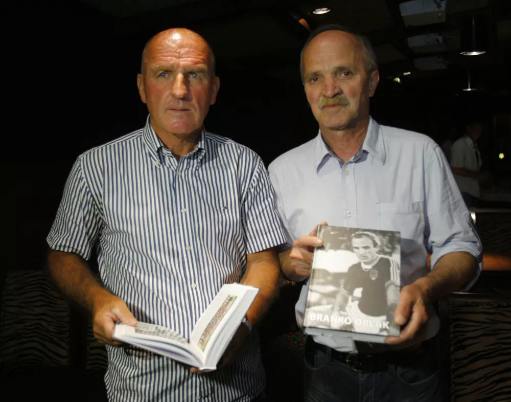 Brane Oblak in Ivo Gajič- predstavitev knjige nogometa&scaron;a Branka Oblaka, - //FOTO: Jaka Adamič / Foto:: Jaka Adamič