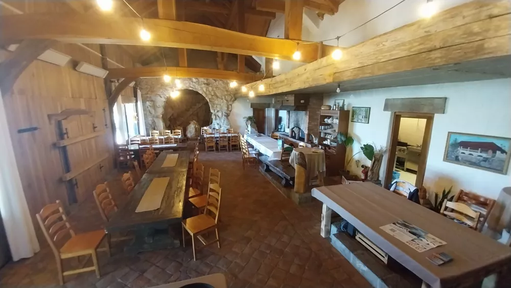 Na izlet v okolico Ljubljane: Lavričeva koča je kraj, ki je dostopen vsem