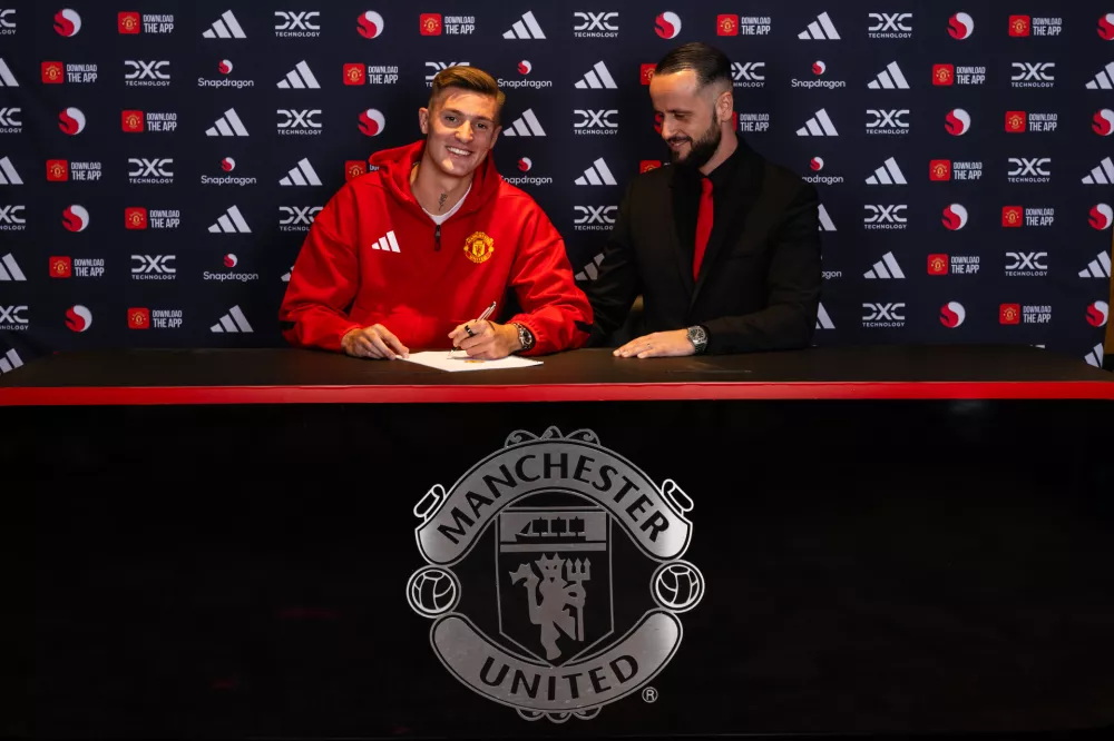 Benjamin &Scaron;e&scaron;ko in Elvis Ba&scaron;anović