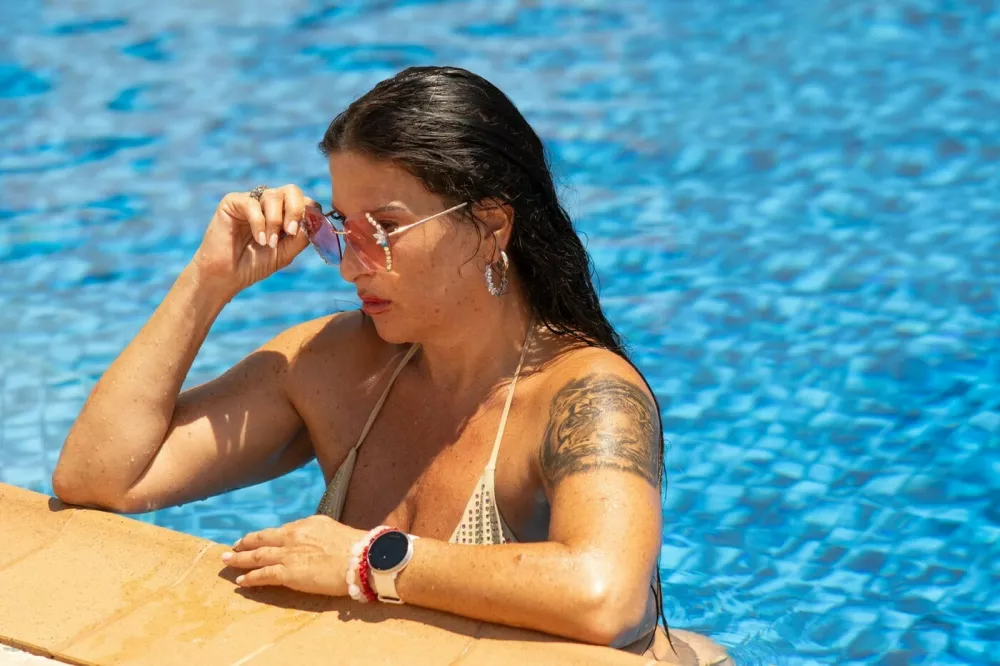 Story from Jam Press (Mum Ditch Kids)Pictured: Amanda Moss.'I left my SIX kids behind in the UK to start over abroad &ndash; men do it all the time so why can't I?'A mum who left her six kids behind to "start over" says that other women shouldn't be shamed for doing the same, as "men do it all the time".Amanda Moss left everything &ndash; including her husband and high-earning job as well &ndash; when her business collapsed in the UK.She saw an opportunity to "start again" abroad, so she ditched Liverpool and jetted off to Ayia Napa, Cyprus, to replicate her former success there.And while people slammed her for being a "terrible mum", she has no regrets.In fact, the 53-year-old believes more mums need to start being "selfish" and leaving their families behind."I see so many women shrinking to fit into society's expectations and losing their identity," the published author told What's The Jam."Reclaim it."Stop worrying about what others think."As long as your kids are loved and secure, then other people's opinions mean nothing."People love to slam women, especially online."I've been told I look like 'a woman with three kids from three different dads'."There's no accountability for the dads that f**ked off &ndash; at least we stuck around."It's just a misogynistic attitude towards women, especially those who are strong and don't fit into the box that people want mothers to be in."[People] feel uncomfortable [with that]."It's time to flip the script; make men responsible for their failings and stop piling it all on women."Amanda, who went from earning Ł120,000 per year to Ł50,000, left in May 2020.She also lost four stone and had a series of cosmetic procedures.Her top tip to "break free"? Embrace the resentment.She said: "Sit down and talk with your kids to see how they feel."If they've noticed you're unhappy, like mine did, they may support the move."You aren't abandoning them; when a relationship breaks down, one parent has to leave."Usually, it's the man."We don't stop being a mum, but we can begin to be ourselves again to make us better people in the long run."There will be resentment for being pushed into the situation and a lot of guilt for leaving."But you'll grow."Never stop communicating with them; let your kids know you're present in their lives constantly."And finally, live without regret."It's an unnecessary energy that drains you."Kids adapt and thrive seeing their mum happy, rather than crying most weekends."Amanda, whose kids [not named for privacy reasons] are aged 24, 23, 21, 19, 16 and 11, is now onto the next phase of her transformation: finding a man.While she's already dabbled in a few Cypriot men, including those in their 30s, it's proven a tricky task.She said: "All men are disappointing and emotionally unavailable s**t bags."I haven't been on a date in almost two years."I would like to find Mr Right, but my standards are very high and I won't settle for breadcrumb affection."When I'm clubbing, they come up to me and say: 'You're a proper MILF, ' it gives me the ick."I think I'm swearing off men for good."Amanda, who wrote a book called You're Going to Die So Do It Anyway, says women "don't get old, they get wiser".She added: "I'm not a carton of milk; there's no sell-by date on me."People need to mind their own business."If they're not paying my bills, then they have no say on how I live my life."I'm free &ndash; and it's about time other mums find that freedom, too."ENDSEDITOR'S NOTE: All press are kindly requested to include a mention of Amanda's book, You're Going To Die So Do It Anyway, somewhere in the copy.Video Usage Licence: (EXCLUSIVE) We have obtained an exclusive licence from the copyright holder. A copy of the licence is available on request.Video Restrictions: None.,Image: 1026750271, License: Rights-managed, Restrictions: EDITOR'S NOTE: All press are kindly requested to include a mention of Amanda's book, You're Going To Die So Do It Anyway, somewhere in the copy.Video Usage Licence: (EXCLUSIVE) We have obtained an exclusive licence from the copyright holder. A copy of th, Model Release: no