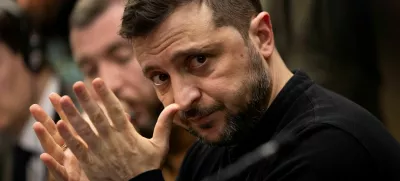 Ukrainian President Volodymyr Zelenskiy gestures during a meeting with members of the media on the outskirts of London, Britain, March 2, 2025. REUTERS/Carlos Jasso    TPX IMAGES OF THE DAY