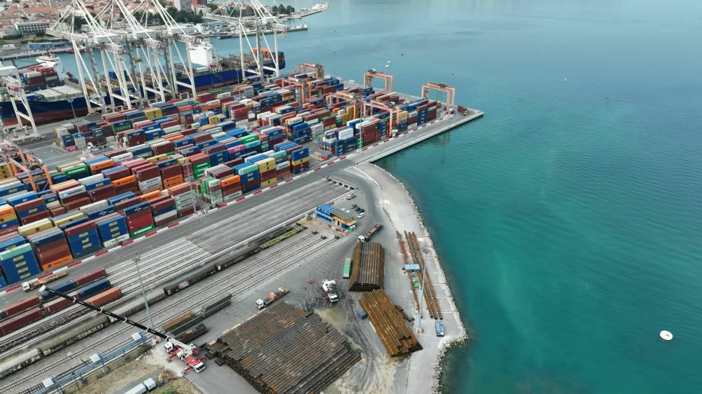 Luka Koper, pristani&scaron;če, 