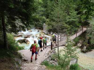 Triglavski narodni park, 2021- 40. obletnica ustanovitve, Trenta, So&scaron;ka pot, Soča, pohodniki, Posočje