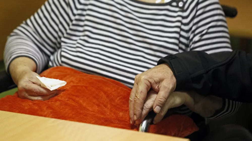 demenca- reportaža o življenju starostnikov po sprejetju nove socialne zakonodaje- dom za starej&scaron;e občane &Scaron;entjur//FOTO: Jaka Gasar