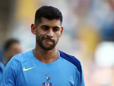 Soccer Football - UEFA Super Cup - Tottenham Hotspur Training - Bluenergy Stadium, Udine, Italy - August 12, 2025 Tottenham Hotspur's Cristian Romero during training REUTERS/Guglielmo Mangiapane