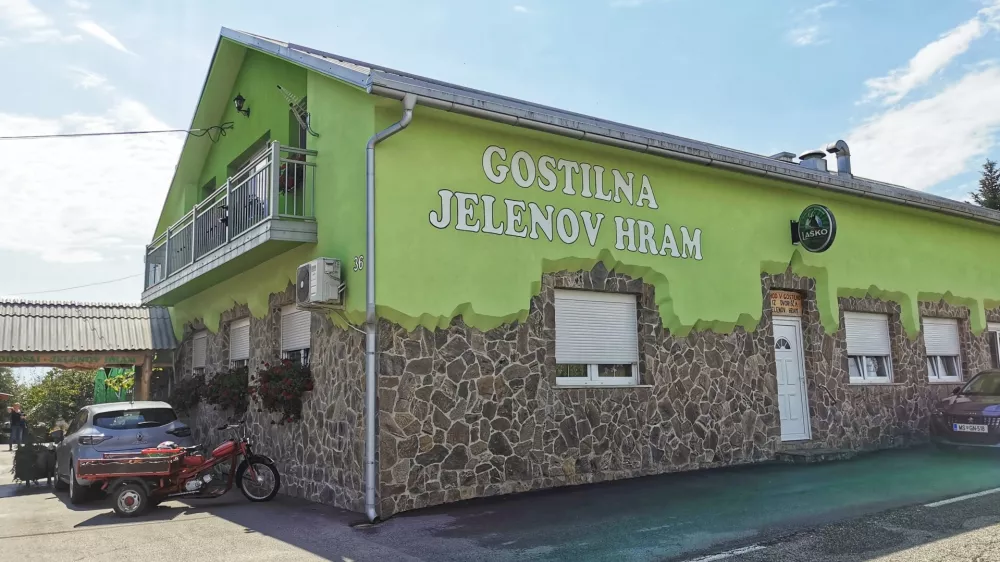 Jelenov hram / Foto: Miha First