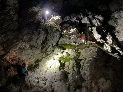 Nočno re&scaron;evanje s Tomin&scaron;kove poti