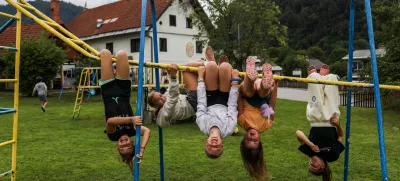 - Dome EMAVS Zg Gorje pri Bledu, Zavod za letovanje in rekreacijo otrok,- 06.08.2025. - Reportaža o prostovoljcih v počivališčih in letoviščiha za otroke in mladino.//FOTO: Bojan Velikonja / Foto: Bojan Velikonja