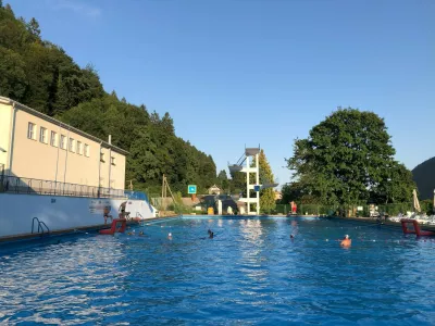 Bazen na Ukovi po prenovi spet poln, obiskuje ga vse več turistov