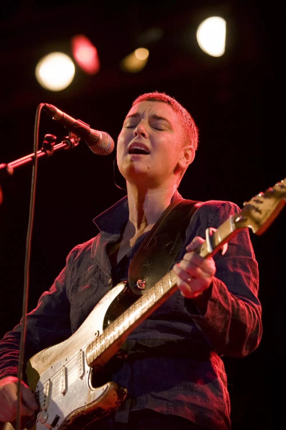 Irish Pop-Rock singer Sinead O'Connor performs on the main stage during the opening day of the 17th Rock Oz'Arenes festival in Avenches, Switzerland, Saturday, Aug.16, 2008. (AP Photo/KEYSTONE/Ennio Leanza)